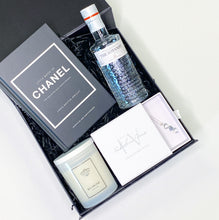 Load image into Gallery viewer, Gift Box | Love Goes Around