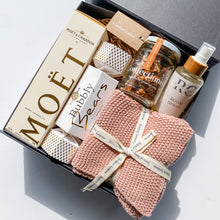 Load image into Gallery viewer, Gift Box | Moet Lovers